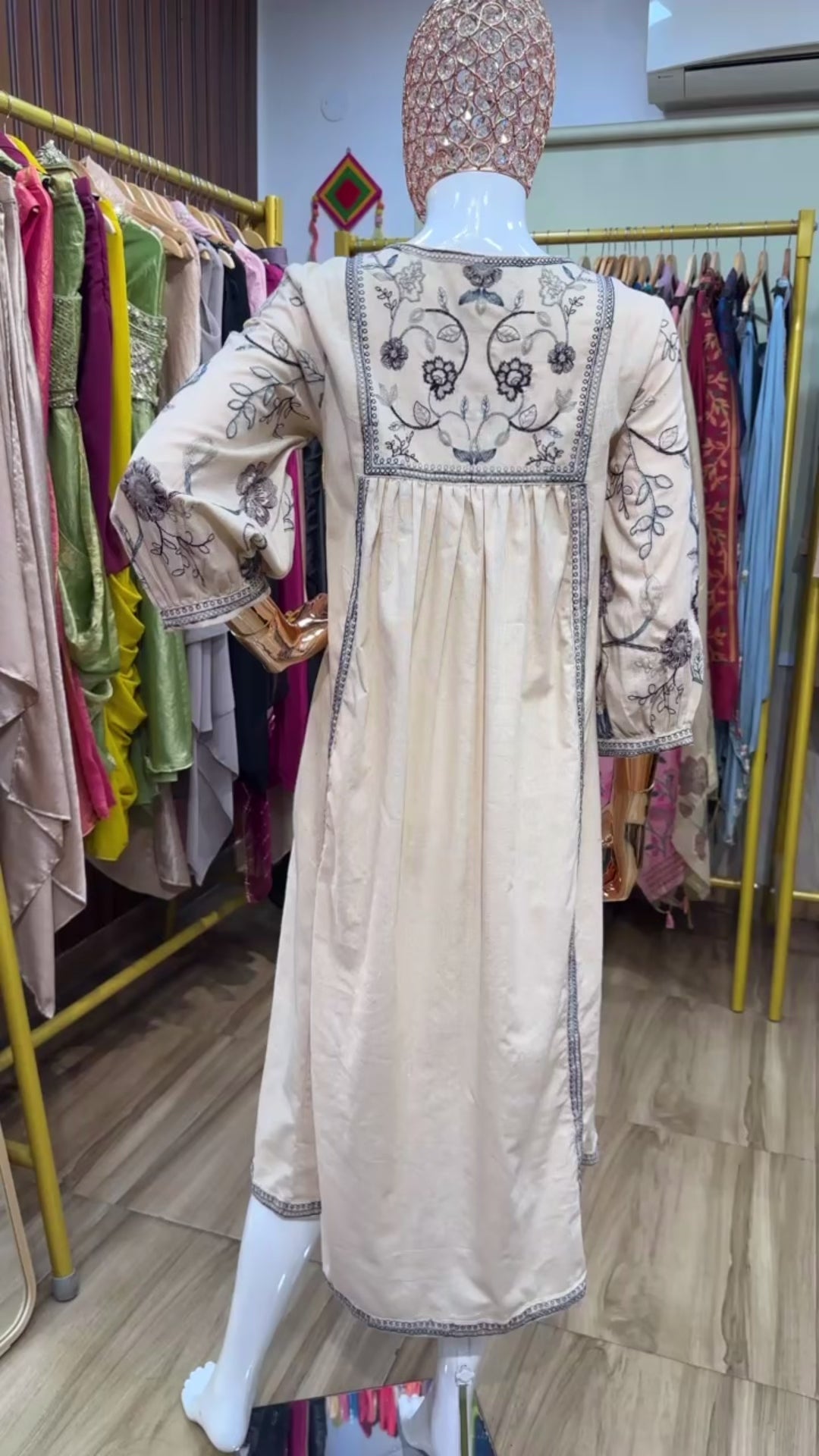 Off white Tunic bohemian embroidery